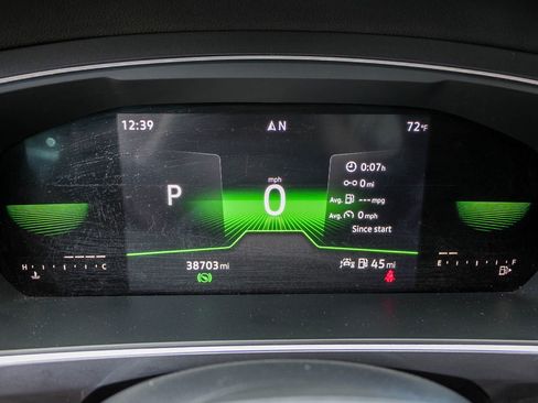 Used 2023 Volkswagen Tiguan SE R-Line image 24