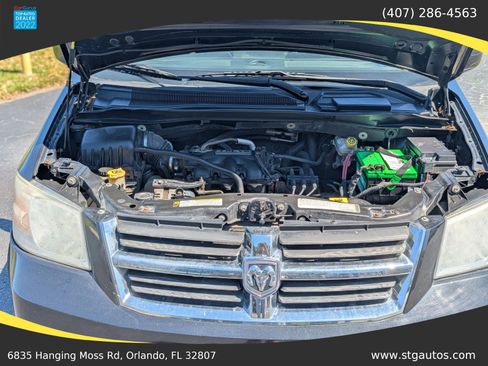 Used 2009 Dodge Grand Caravan SXT FWD image 32