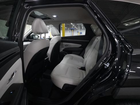 Used 2023 Hyundai Tucson SEL w/ Convenience Package FWD image 16