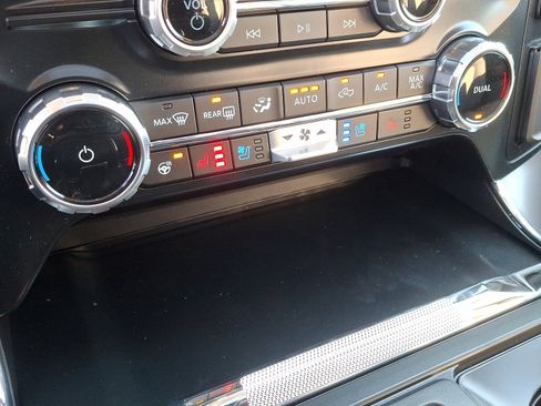 New 2025 Ford F150 Lariat w/ Equipment Group 502A High image 15