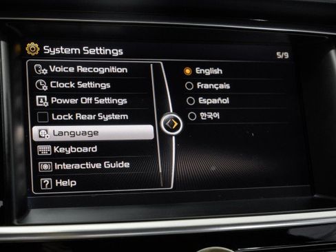 Used 2015 Kia K900 Luxury RWD image 38