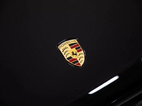 Certified 2025 Porsche Macan image 34