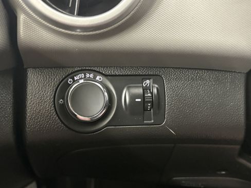Used 2020 Chevrolet Sonic LT FWD image 18