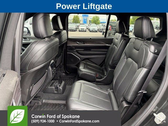 Used 2024 Jeep Grand Cherokee L Limited w/ Luxury Tech Group II AWD/4WD image 11