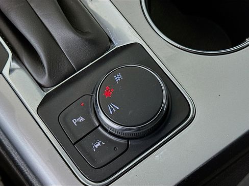 Used 2024 Chevrolet Blazer LT w/ Convenience Package image 25