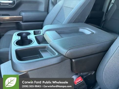 Used 2019 Chevrolet Silverado 1500 LT w/ Trailering Package AWD/4WD image 21