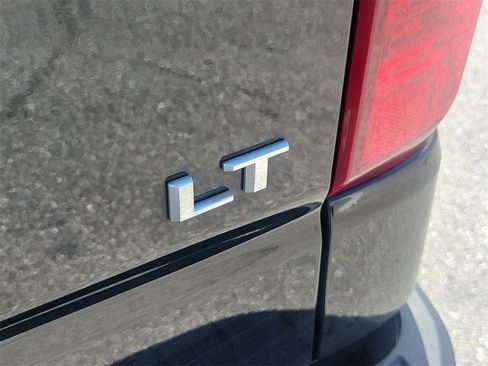 Used 2022 Chevrolet Silverado 1500 LT image 9