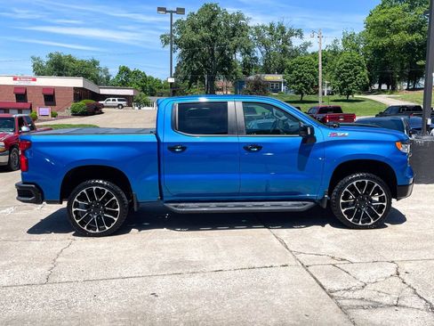 Used 2022 Chevrolet Silverado 1500 LT Trail Boss w/ LT Trail Boss Premium Package AWD/4WD image 4