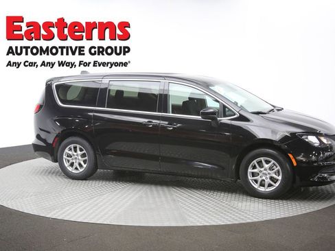 Used 2024 Chrysler Voyager LX image 45