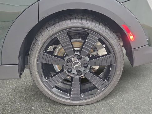 Certified 2023 MINI Cooper S w/ MINI Resolute Edition FWD image 30