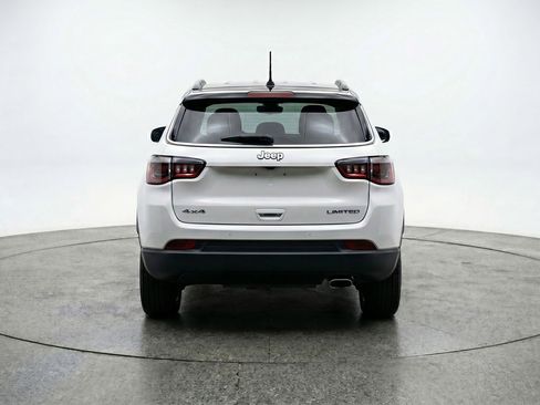 Used 2025 Jeep Compass Limited AWD/4WD image 7
