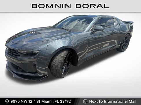 Used 2021 Chevrolet Camaro LT image 1