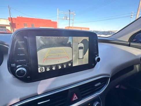 Used 2020 Hyundai Santa Fe Limited image 15