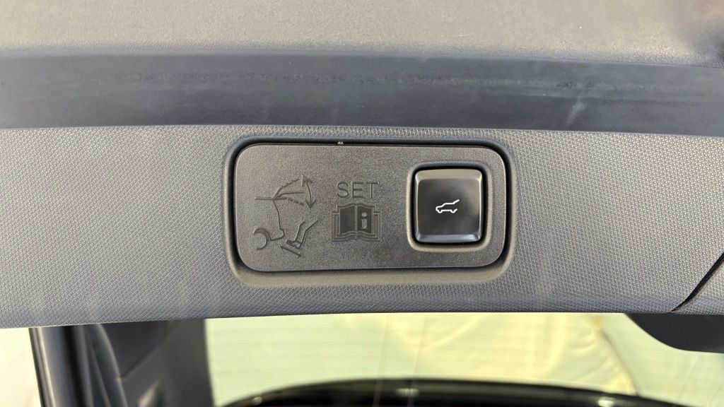 Used 2023 Ford Mustang Mach-E Premium AWD/4WD image 6