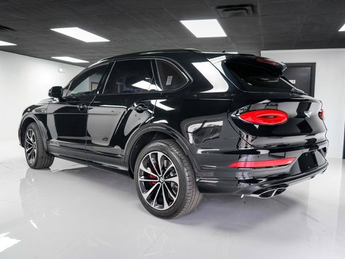 Used 2022 Bentley Bentayga AWD/4WD image 4
