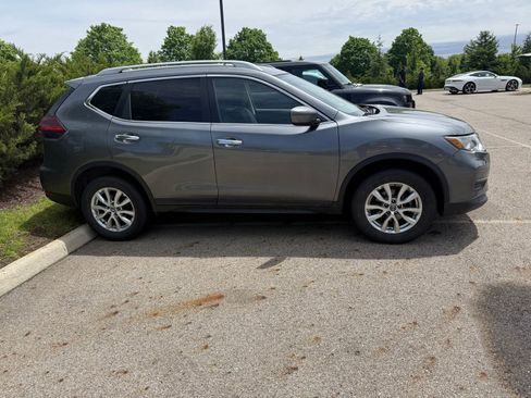 Used 2019 Nissan Rogue S w/ Special Edition Package AWD/4WD image 4