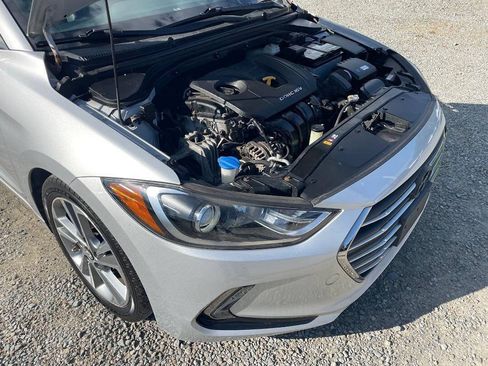Used 2018 Hyundai Elantra Limited FWD image 25
