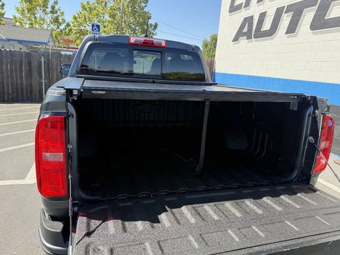 Used 2016 Chevrolet Colorado Z71 AWD/4WD image 16