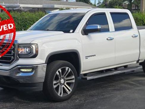 Used 2018 GMC Sierra 1500 2WD Crew Cab image 2