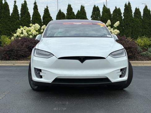 Used 2020 Tesla Model X Long Range AWD/4WD image 5
