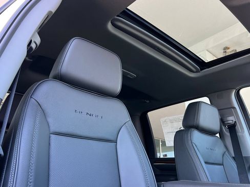 New 2026 GMC Sierra 3500 Denali w/ Denali Reserve Package AWD/4WD image 14