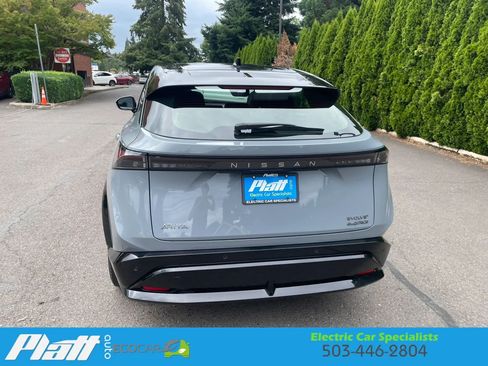 Used 2023 Nissan Ariya AWD image 9