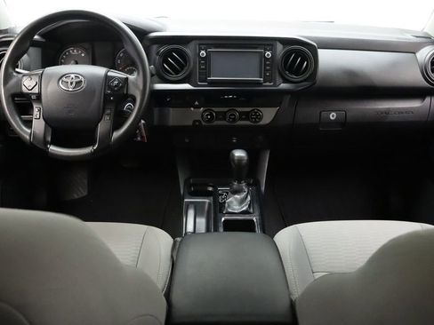 Certified 2018 Toyota Tacoma SR image 24