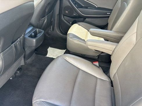 Used 2019 Hyundai Santa Fe XL FWD image 29