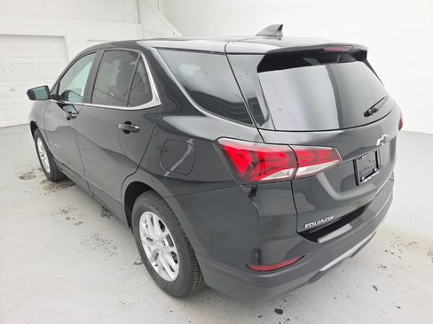 Used 2023 Chevrolet Equinox LT AWD/4WD image 10