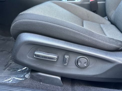 Used 2024 Honda CR-V EX image 13