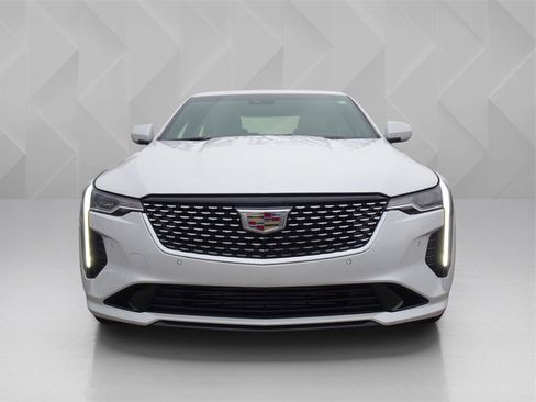 Certified 2023 Cadillac CT4 Premium Luxury image 8