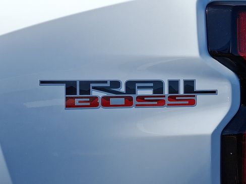 New 2026 Chevrolet Colorado Trail Boss AWD/4WD image 11