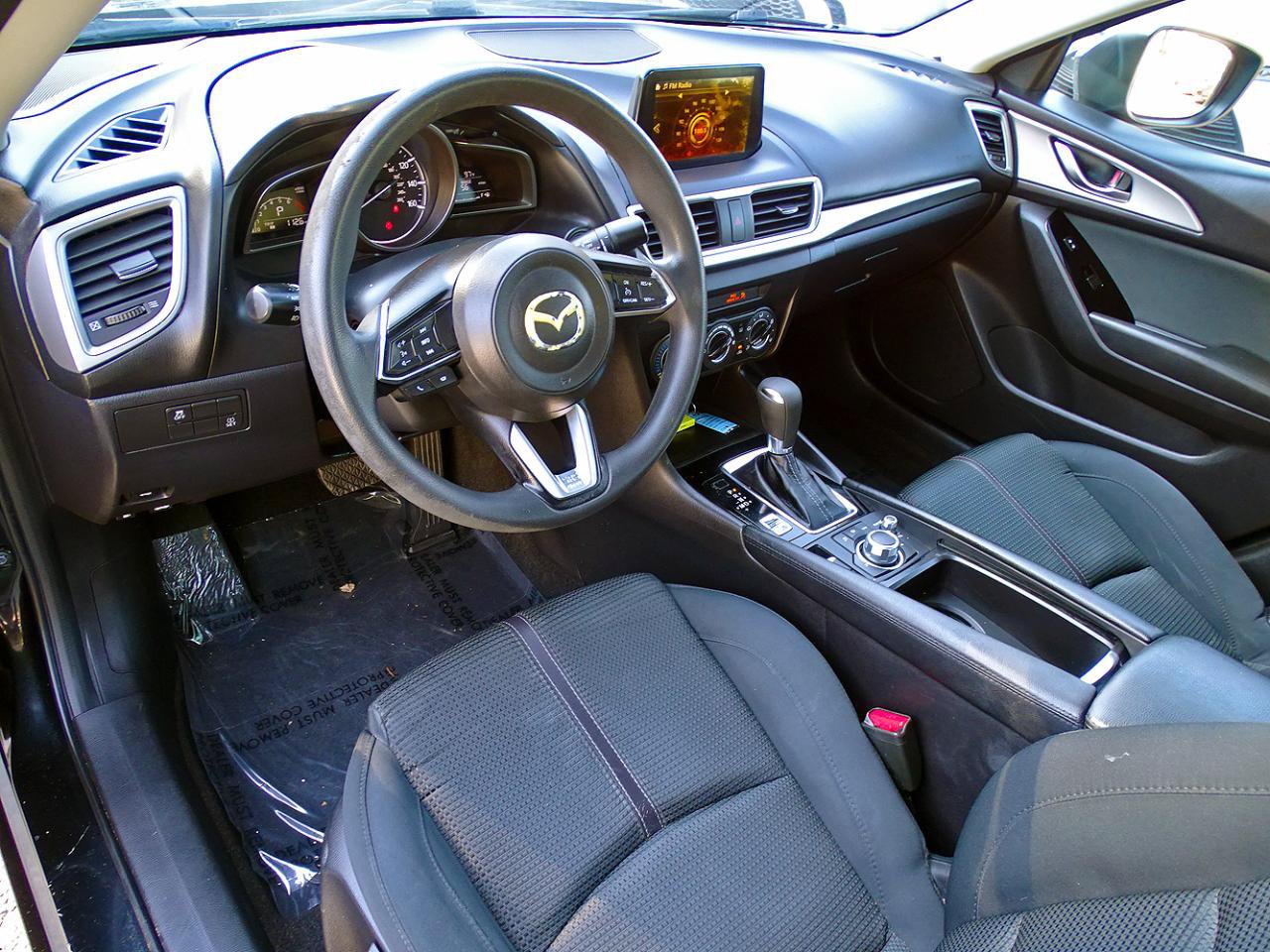 Used 2018 MAZDA MAZDA3 Sport w/ Preferred Equipment Package FWD image 17