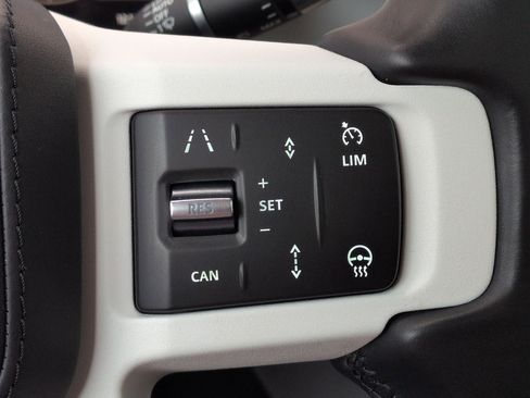 Used 2020 Land Rover Defender 110 HSE image 15