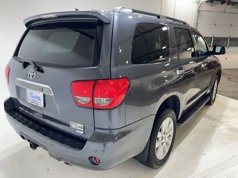Used 2014 Toyota Sequoia Platinum image 5