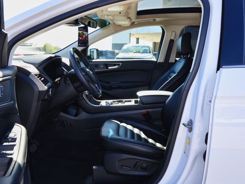 Used 2024 Ford Edge SEL w/ Convenience Package image 12