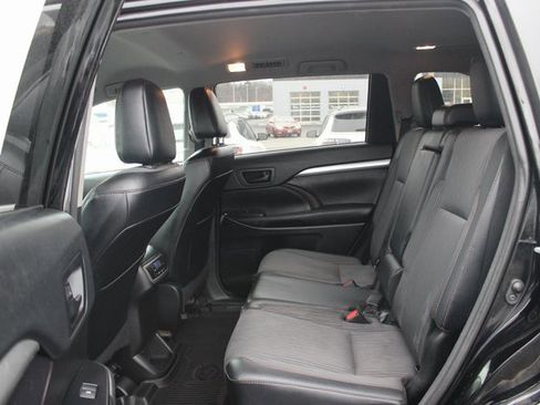 Used 2018 Toyota Highlander Plus image 20