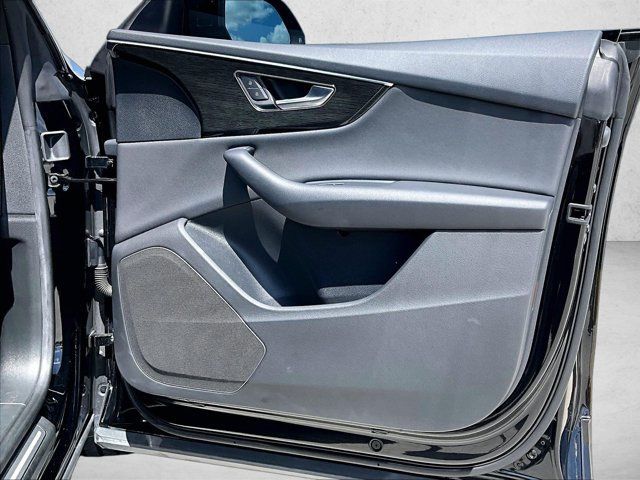 Used 2020 Audi Q8 Premium w/ Black Optic Package AWD/4WD image 19
