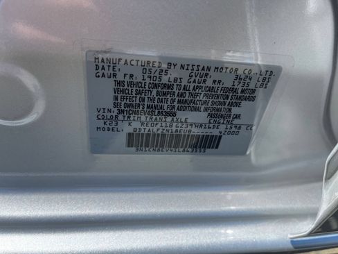 Used 2025 Nissan Versa SV FWD image 26