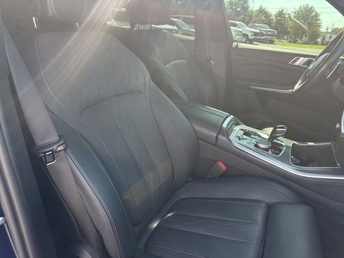 Used 2022 BMW X5 xDrive45e w/ M Sport Package image 9