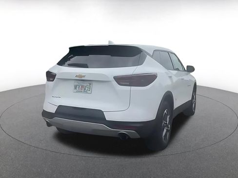 Used 2025 Chevrolet Blazer LT FWD image 13