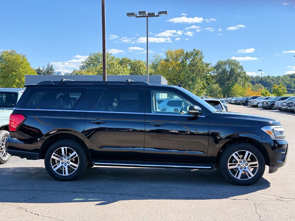 Used 2023 Ford Expedition Max XLT AWD/4WD image 35