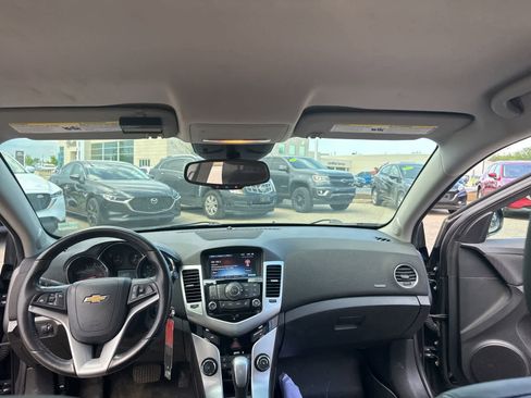 Used 2015 Chevrolet Cruze LT w/ RS Package FWD image 28