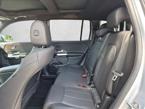 Used 2026 Mercedes-Benz GLB 250 image 17