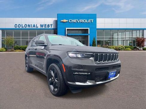 Used 2023 Jeep Grand Cherokee L Limited w/ Trailer Tow Group (B) AWD/4WD image 14