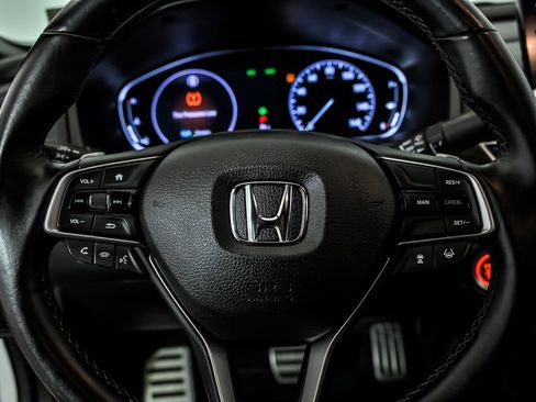 Used 2019 Honda Accord Sport image 18