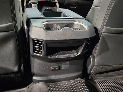 Used 2025 Toyota Tundra Limited image 38