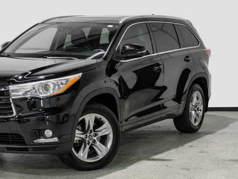 Used 2016 Toyota Highlander Limited Platinum AWD/4WD image 13
