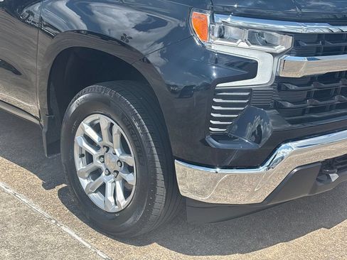 Used 2023 Chevrolet Silverado 1500 LT AWD/4WD image 5