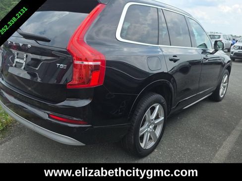 Used 2022 Volvo XC90 T5 Momentum AWD/4WD image 4
